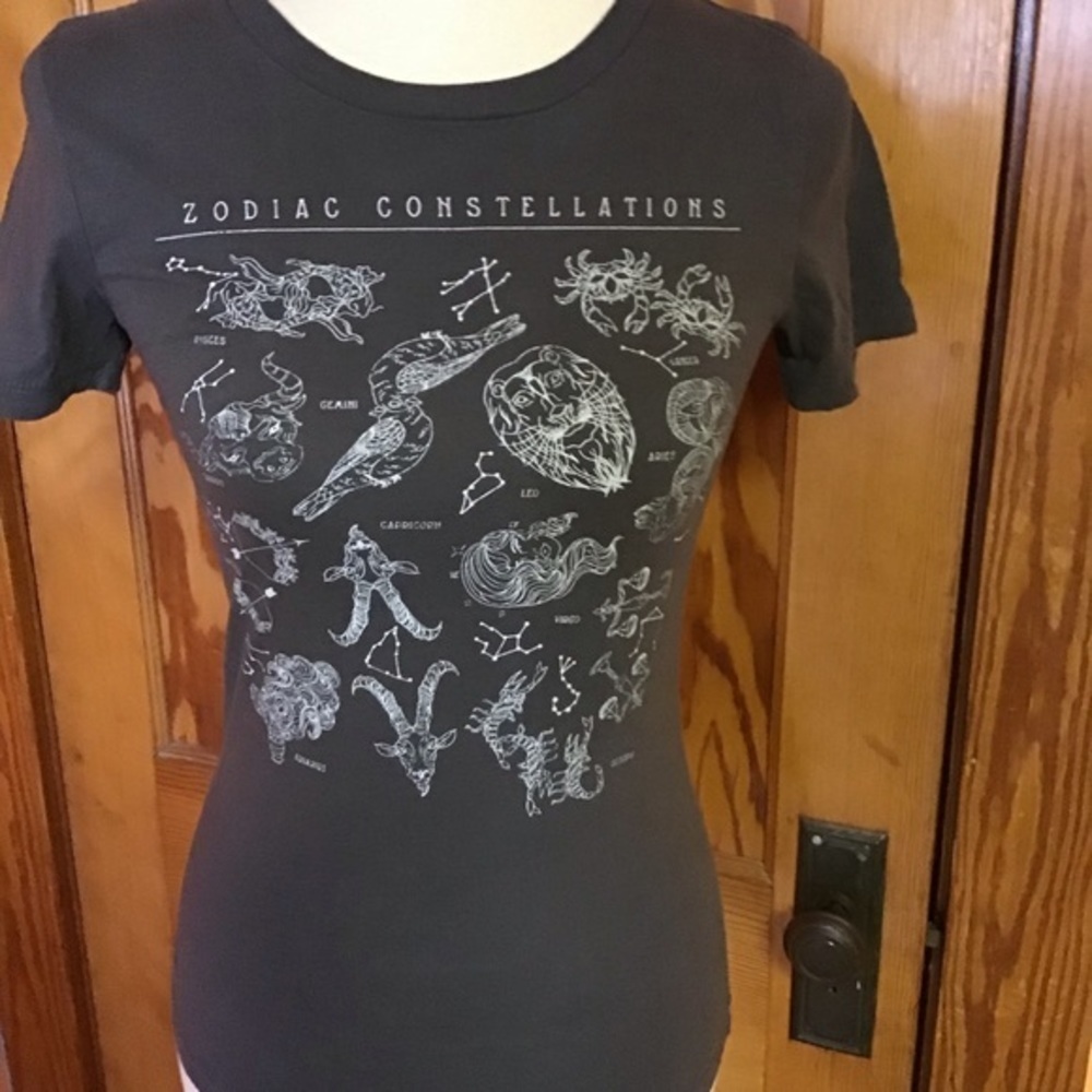 Fifth Sun Zodiac Constellations Graphic Tee | Vintage Astrology T-Shirt - Picture 7 of 10